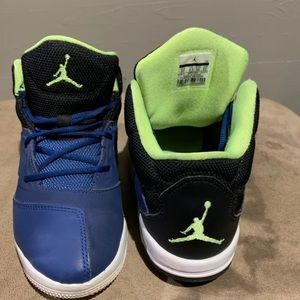 Air Jordan’s size youth 3